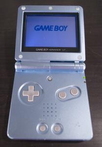 Game Boy Advance SP - Pearl Blue (06)